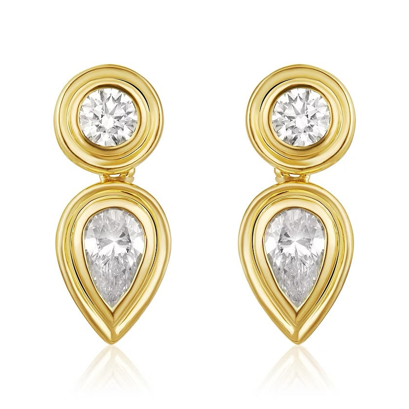 Yellow gold earrings featuring 2 diamonds each