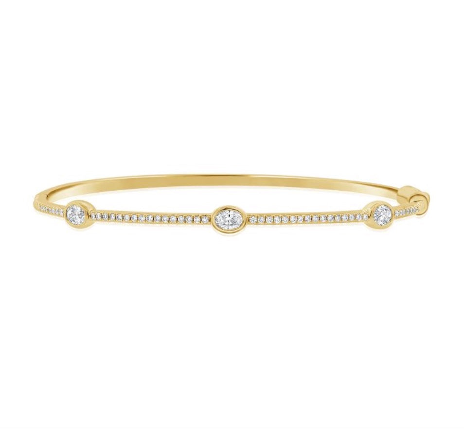 Erin Bezel Set Bangle