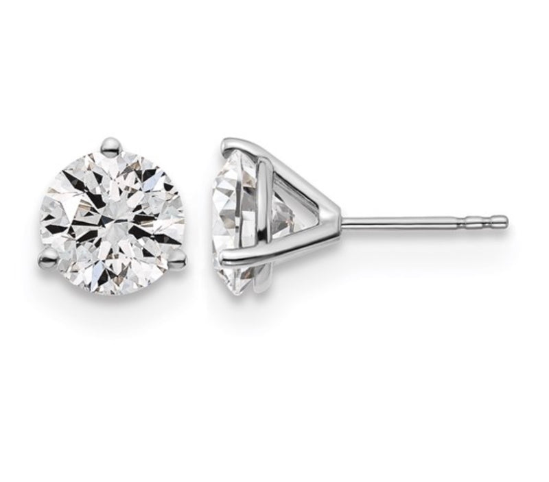 Lab-grown Diamond Stud Earrings