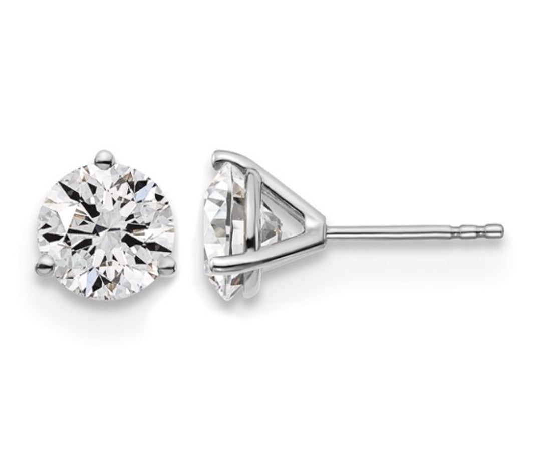 Lab-grown Diamond Stud Earrings