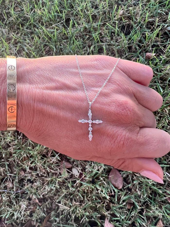 The Karat Concierge 18K white gold diamond cross necklace with .45 CTW round brilliant diamonds on a cable chain.